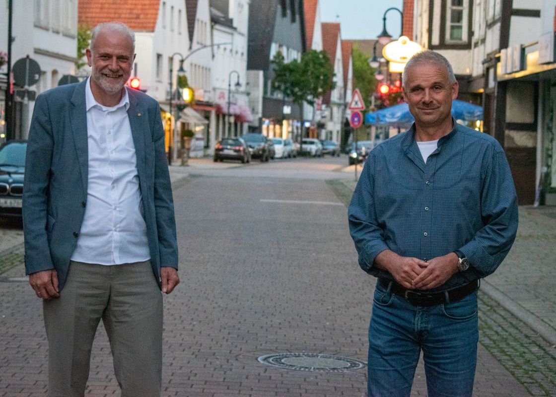 Rüdiger Krentz (ehemaliger Bürgermeisterkandidat) und Dieter Krüger (SPD Bürgermeisterkandidat)