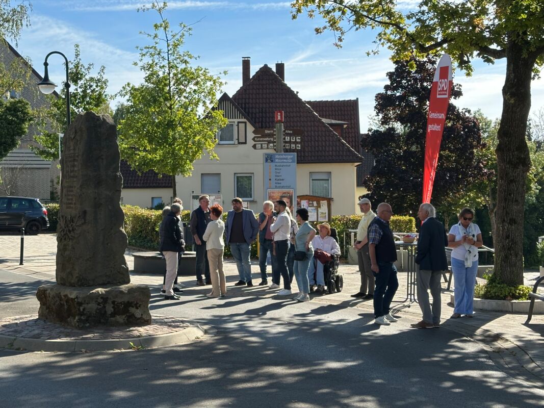 Ortsbegehung Brunnenstraße / Krumme Straße in Bad Meinberg